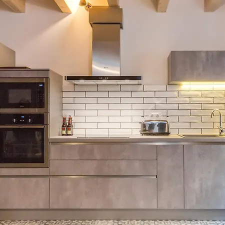 Lets Holidays Fisherman House Tossa de Mar