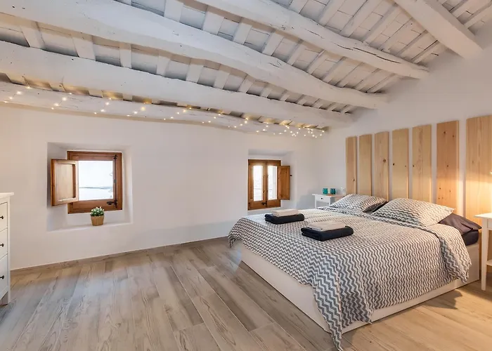 Lets Holidays Fisherman House Hébergement de vacances